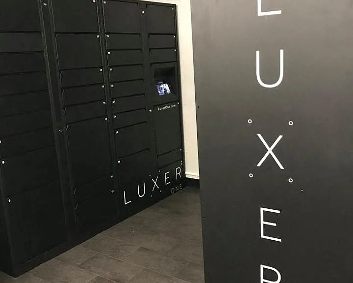 Luxe at Meridian — Photo 17