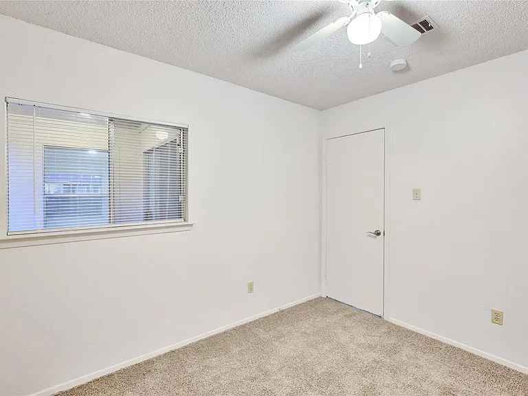 2807 Firecrest Dr — Photo 16