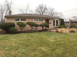 2543 Donald Ct, Glenview, IL 60025