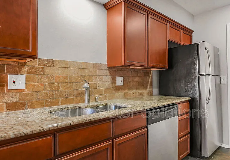 11109 Delmar Ct — Photo 12