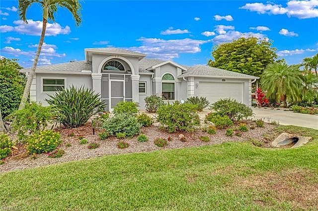 1st image of 1095 Moon Lake Dr