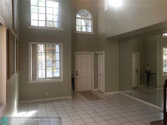 2nd image of 5111 Heron Ct