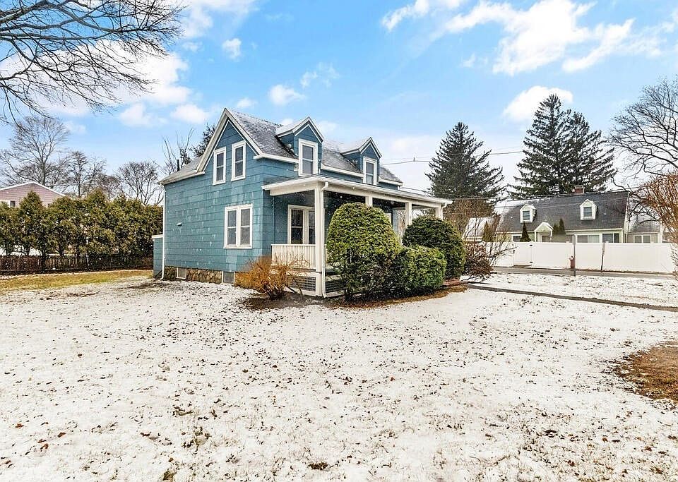 823 Salem St, Lynnfield, MA 01940 Zillow