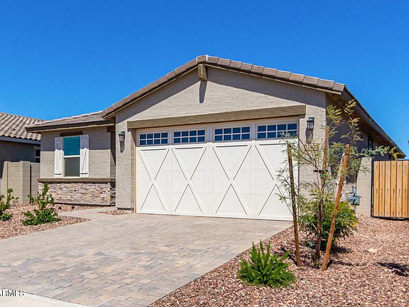 3rd image of 17406 W Red Fox Rd