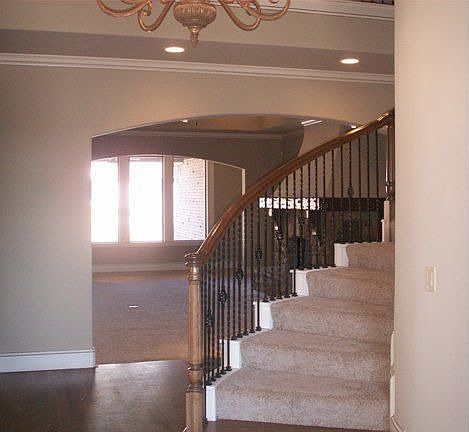 The O'Keefe-Elegant curved entry stairway