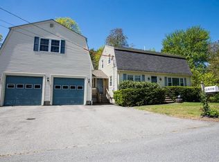 11 Medford Ave, Methuen, MA 01844