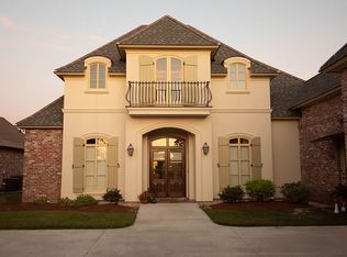 13562 Bluff Point Dr, Geismar, LA 70734