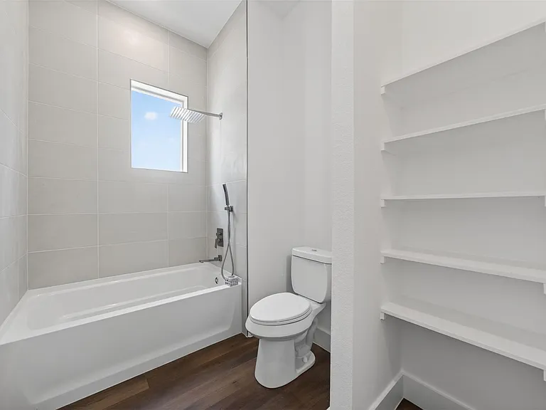 2714 Drew St — Photo 16