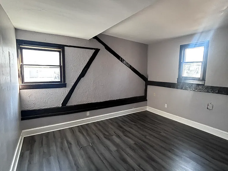 219-221 S Orchard St #5 — Photo 1