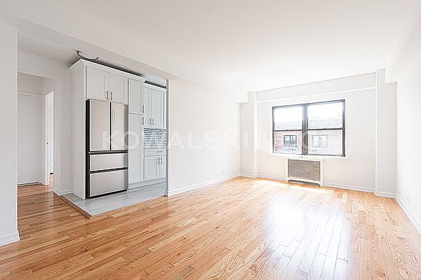 1st image of 180 W Houston St #7F