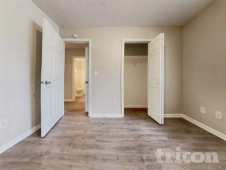 6050 Fieldwood Ln — Photo 13