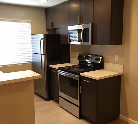 3rd image of 4471 51st St APT 1