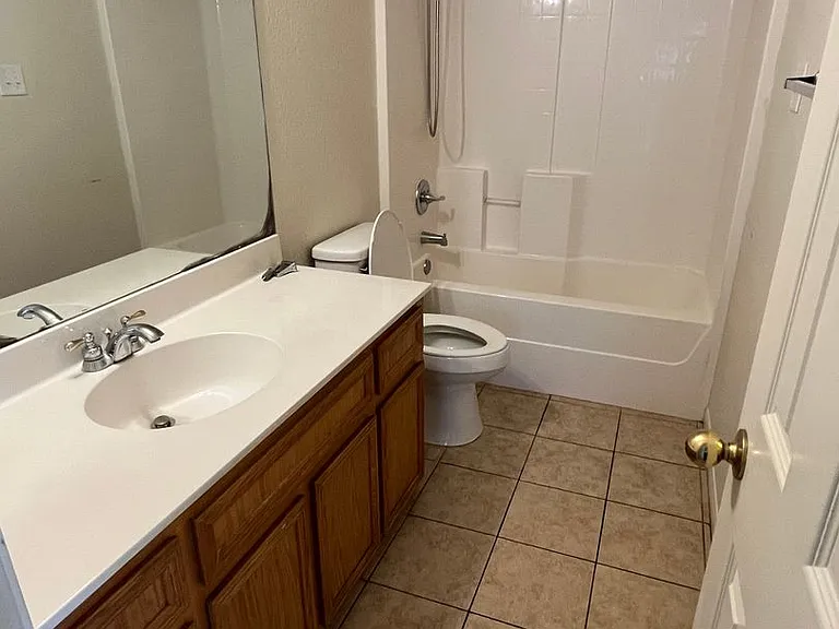 220 Nolan Ridge Dr — Photo 7