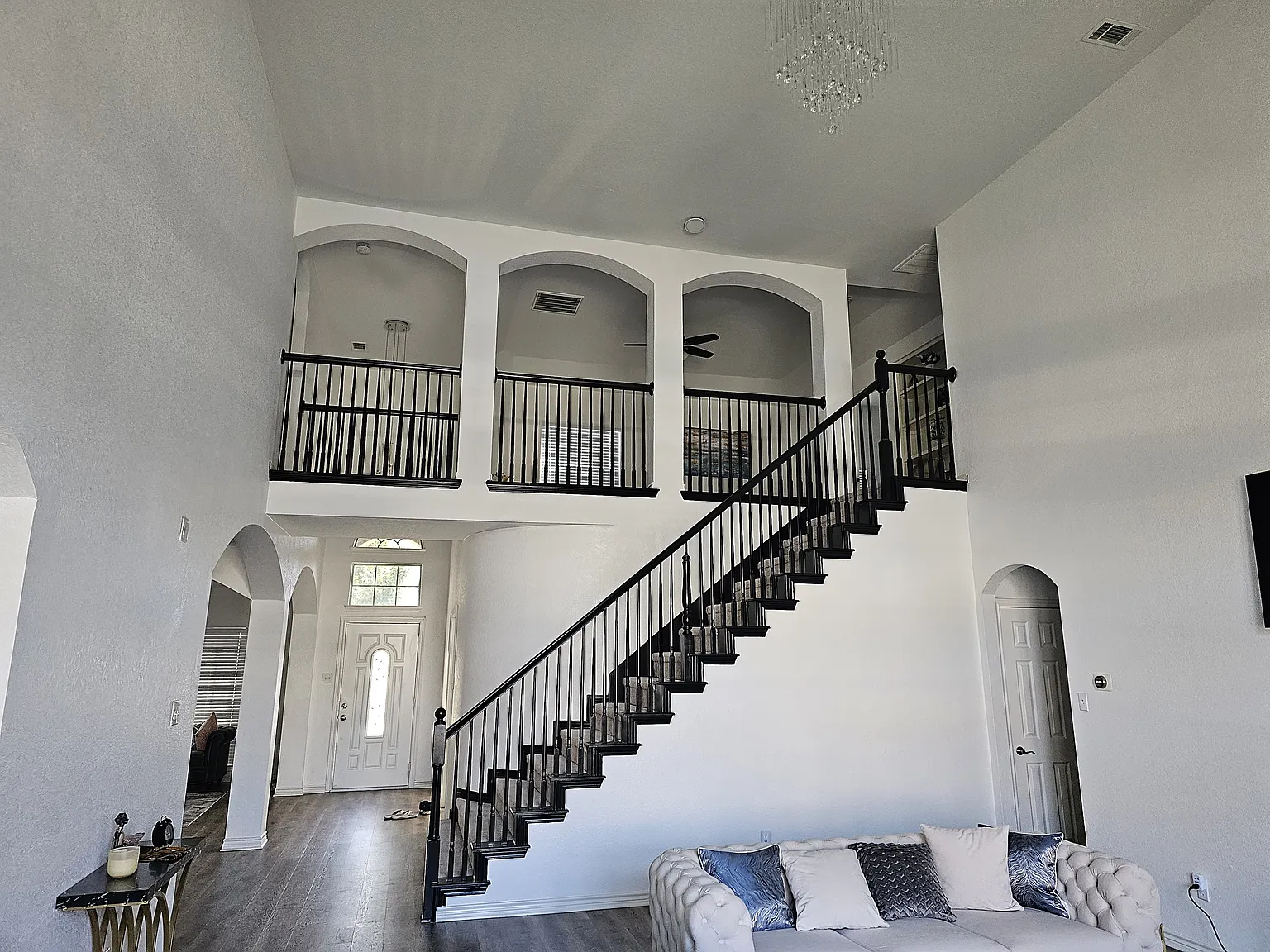 5 bed, 3524 sqft, $4,000 — Photo 4