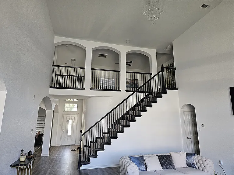 5512 Meadow Valley Dr — Photo 3