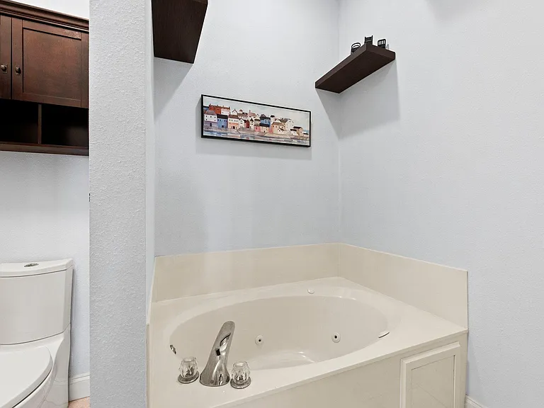4507 Furling Ln #309 — Photo 10