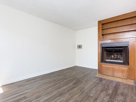 2nd image of 3766 33rd St Unit 4