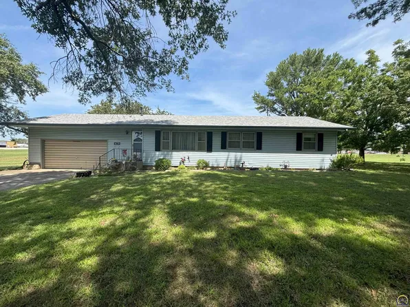 1312 105th Rd, Yates Center, KS 66783