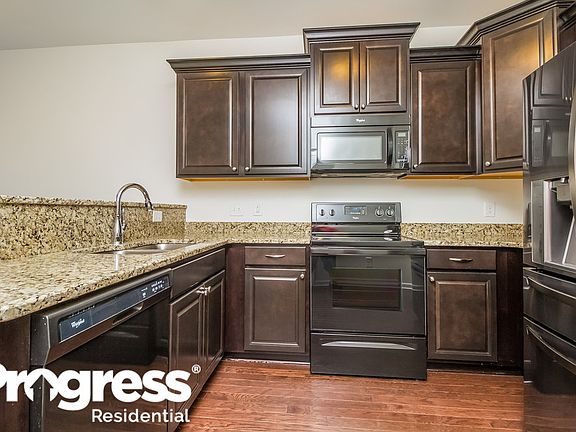 5th image of 1002 Avery Park Dr