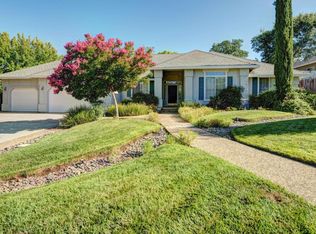 2950 Forest Hills Dr, Redding, CA 96002