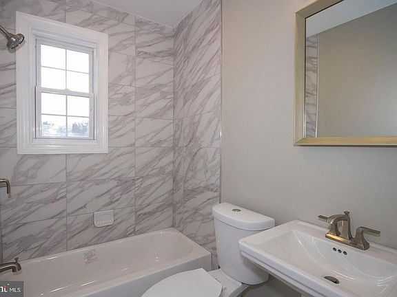4th image of 4814 Coleherne Rd