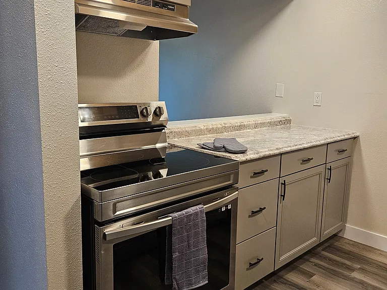 3125 Bridgeport Way W — Photo 8