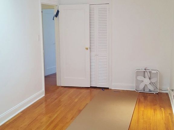 2nd image of 20-45 28th St #2AA