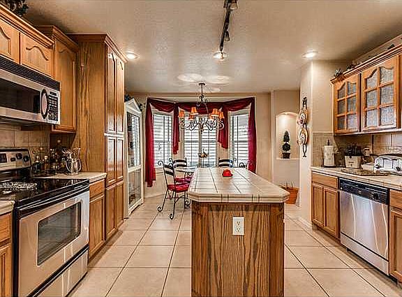 4th image of 3048 Tierra Limon Dr