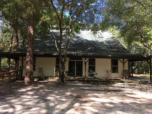 3 bed, 2557 sqft, $3,500 — Photo 2