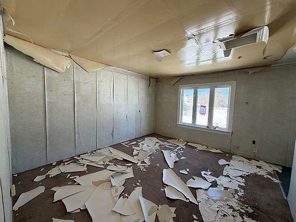 2nd image of 119 South St