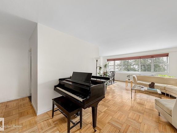 5th image of 345 W 58th St #4MN
