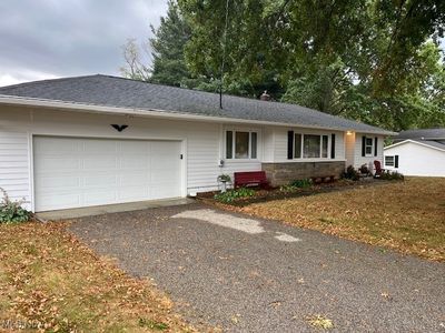 9790 Smithdale Ave NE, Hartville, OH, 44632