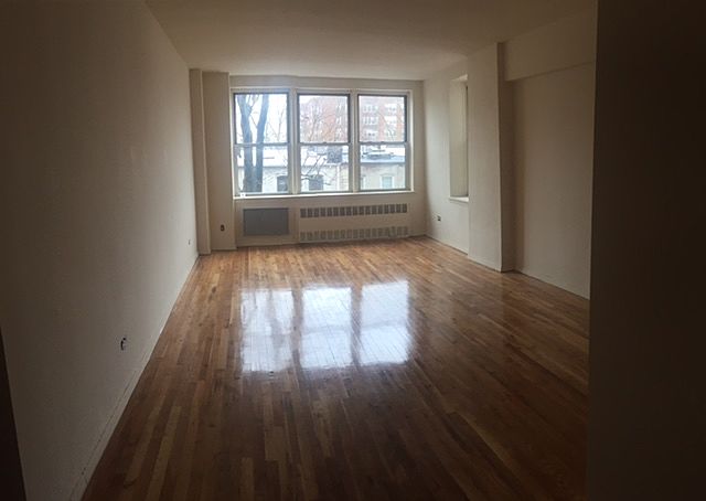 2nd image of 222 E 8th St #48