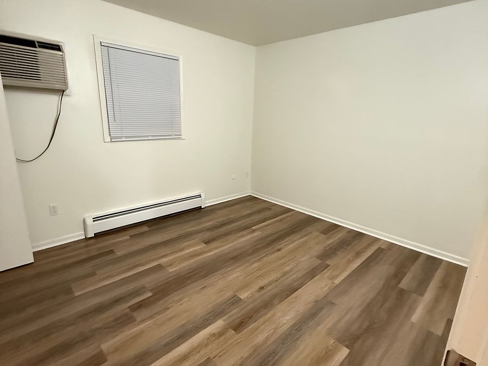 Bedroom 2 with built in A/C