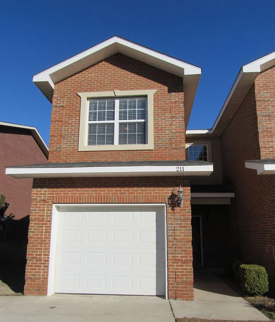 211 Eagle Landing, Enterprise — Photo 1