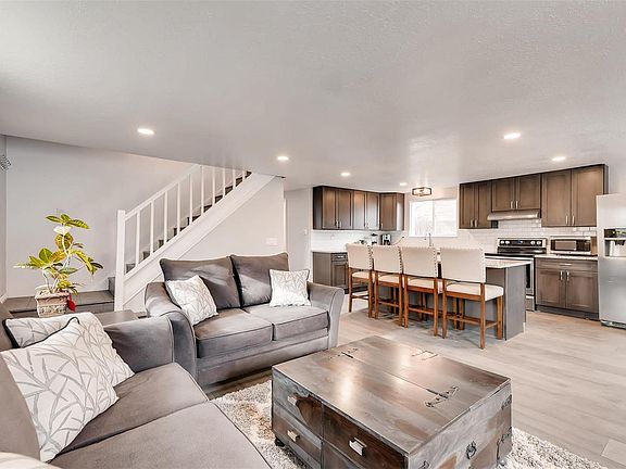 4th image of 6317 W 93rd Ave