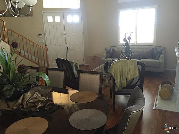 3rd image of 2672 Ross Ave