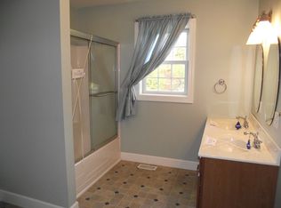 7221 Hamilton Rd, Jamesville, NY 13078