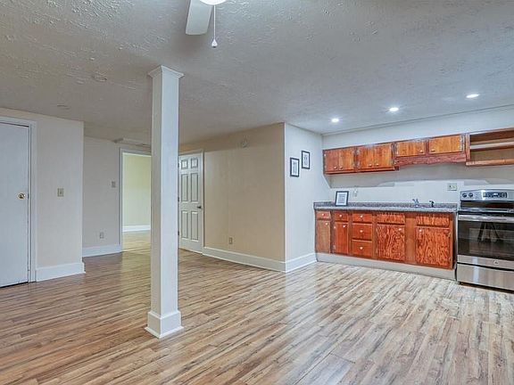 3rd image of 213 E Main St