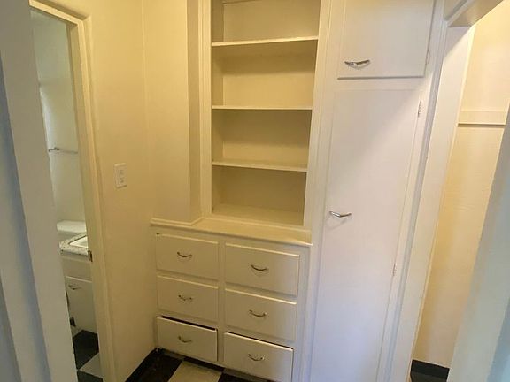 3rd image of 1623 Tijeras Ave NE APT 3
