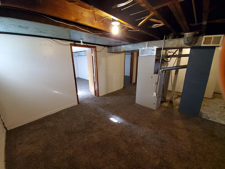1242 Claremont St — Photo 17