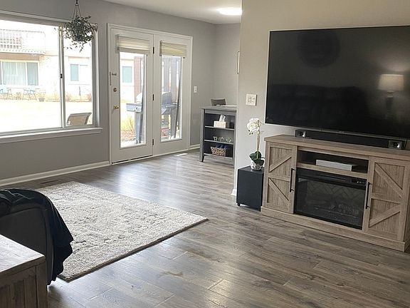 2nd image of 229 Brett Cir Unit B