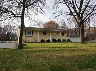 10910 Moate Rd, Durand, IL 61024