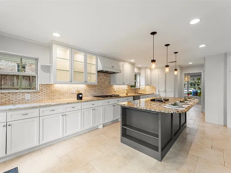 14115 River Forest Dr — Photo 16