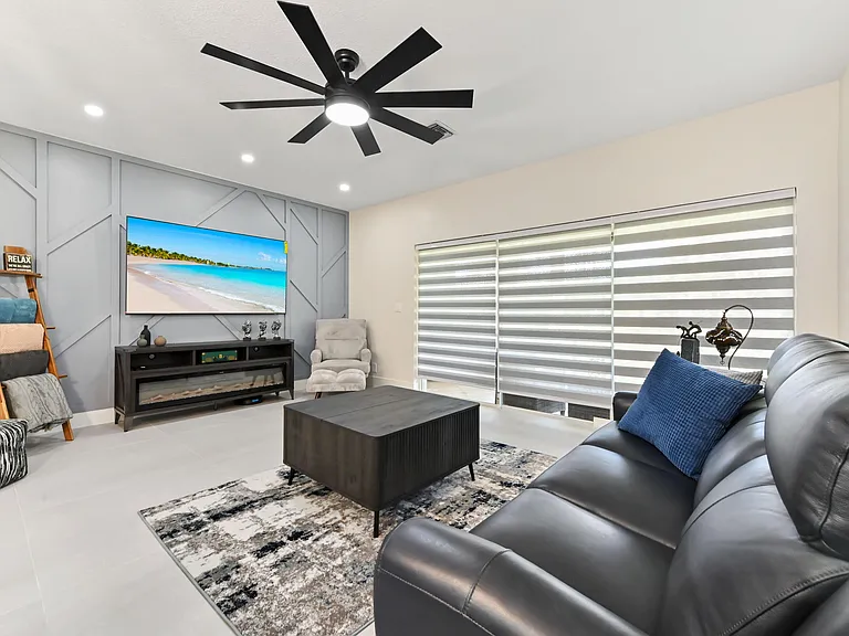 6880 Brook Hollow Rd — Photo 13