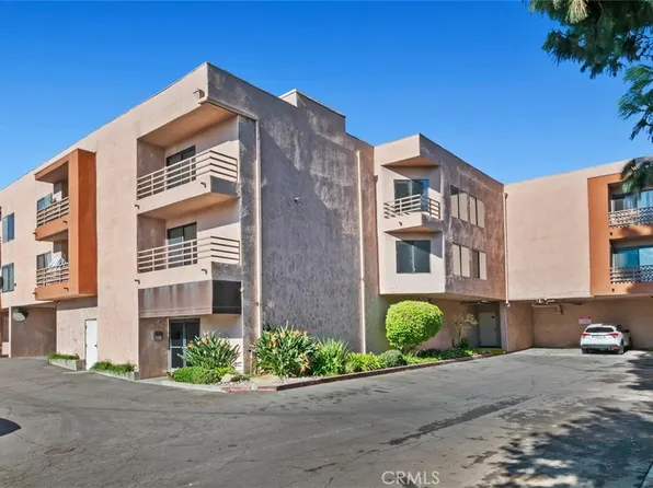 6815 Remmet Ave Unit 213, Canoga Park, CA 91303