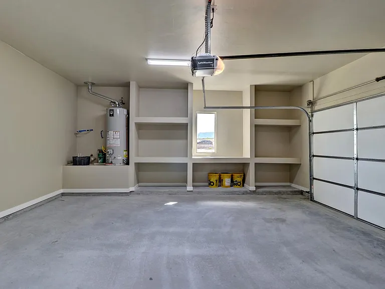 4607 Melrose Rd — Photo 32