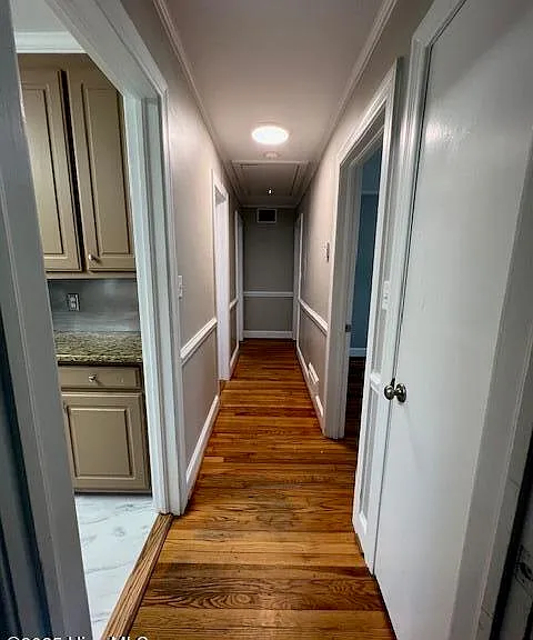 102 W Berkshire Rd — Photo 10