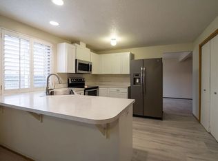 17011 NE 22nd St, Vancouver, WA 98684