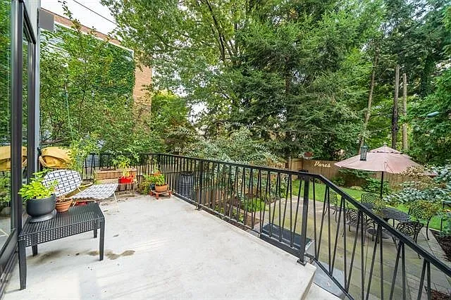 105 Fairview Ave — Photo 38
